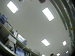 Amateur hidden camera moms forca of women shopping at the store