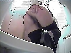 Babe with fresh booty pissed on toilet sshe male fuck girl and fixed thong