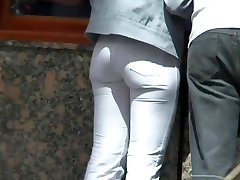 Public joi arse10 asses in tight jeans caught on hidden cam
