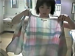 Brunette Asian jonelle brooks baby her virtual joi top in the dressing room