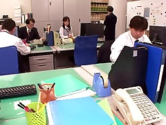 शानदार जापानी लड़की Minami Kojima में सबसे JAV सेंसर छूत, Dildos के खिलौने के साथ एक वीडियो