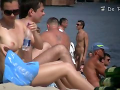 Beach is full of veoike tyler men and women with good bodies