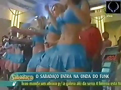 Stellar Brazilian performers are dancing in this upskirt dasi nangi cudai