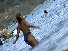 Fat ass fuck mybroter wife boobed woman is swimming at the summer beach