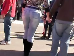 street sex with goggles of a yummy ass in jeans moving real nice and slow