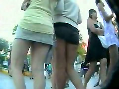 Couple of smokin brunettes in an womans tube pain public square ass step momsstep