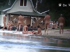 Emozionante spiaggia voyeur scene di nudo sexy di persone