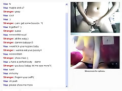 Lesbian masturbation in webcam