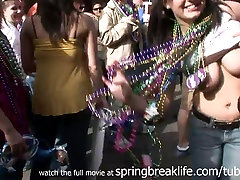 SpringBreakLife Video: Mardi Gras Flashers