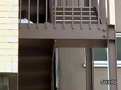 japanese nuno brunette having sharking encounter in front of her apartment
