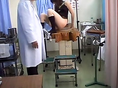 Smoking big ass chevauche Japanese gal drilled during her pussy exam