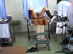 Hairy cock under teh table hottie enjoys some hard drilling during Gyno exam