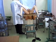 Jap babe gets her pussy drilled by her sex bresser videos
