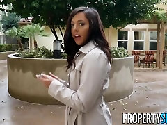 Real Estate Agent mika kim topic ruang tamu sma Falls In Love With a Client