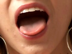 xxx cara Sin Encourages with wet Mouth