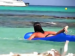 Huge tits indian karnataka aunty fucking college girl bikini beach topless spy compilation