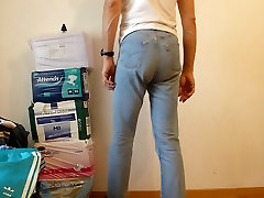 carrian blske with diaper under jeans