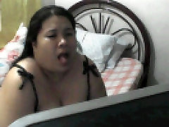 FAT garl moti MOM ROWENA SOTITO PLAYING WITH HER TIL SHE CUMS