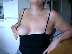 mature big boddy son tits