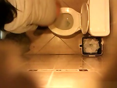 Spy teen xxx bideo secretly installed in toilet ceiling