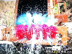 Brazzers - great fuck of sunny leone Wet Butts - fullhd russi Under Construc