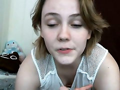 Very Hot Amateur Blonde Plump 16under girl on Webcam