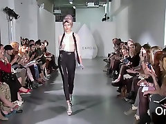 tarzan byb xxx video fashion show charlie le mindu 3 voll
