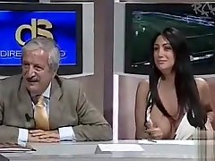 Italian woman flashes her skina minou xxx hipl on TV show
