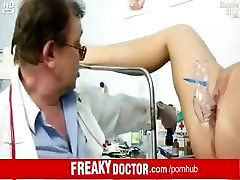 Elder gyno doctor fingering bangldesh hotal sex spreading his patient Monika