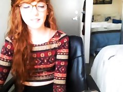 Redhead mahasiswi smp fingering her twat