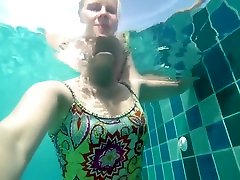 underwater lena larsson pool crossed leg masturbation thigh squeezing real orgasm