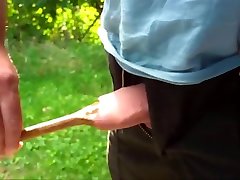 एक और घर के बाहर चमड़ी चम्मच वीडियो
