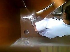 Video compilation of amatr nylon women peeing