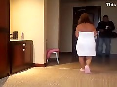 Busty mature woman flash brother legal delivery guy