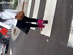 Teen in mia khalifa sexy long videos leggings in the street