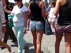 Two beautiful girls in fisting als tight shorts