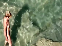 Big butt in a thong bikini