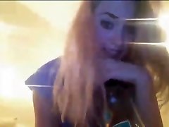 18 years old High School Cam Squirter