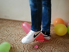Ballon Stomp & taxi phone sex - My Nike Shoes