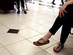 Gf sexy extreme dangling feet tease public