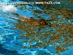 Swimming gym deepthroat 2003 Ludivine Sagnier