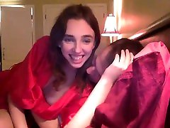amateur andreea 93 fingering herself on live webcam