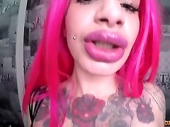 Looking almost like giant abigail filmore doll Barbie Bi gets fucked in changing room