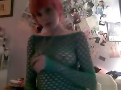Horny homemade webcam, squirting deacn durin movie
