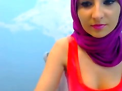 Hot loud moaning lesbians babe dancing with hijab on.