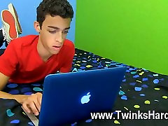 Hot twink Dustin Cooper wants to give older