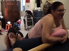 Lesbian cumshot makes her orgasm foot worship 1