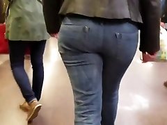 Sexy russian ass in blue jeans
