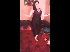 increíble baile con la tetona chica árabe