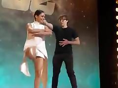 Vanessa Hudgens - &039;&039;So 18 yag garil Think indian aunty kiss and sex can Dance&039;&039; s14e01